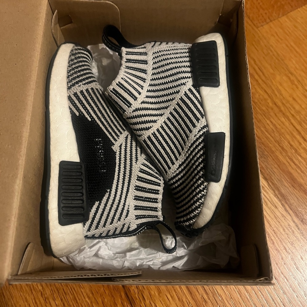 Adidas - Picture 6 of 6